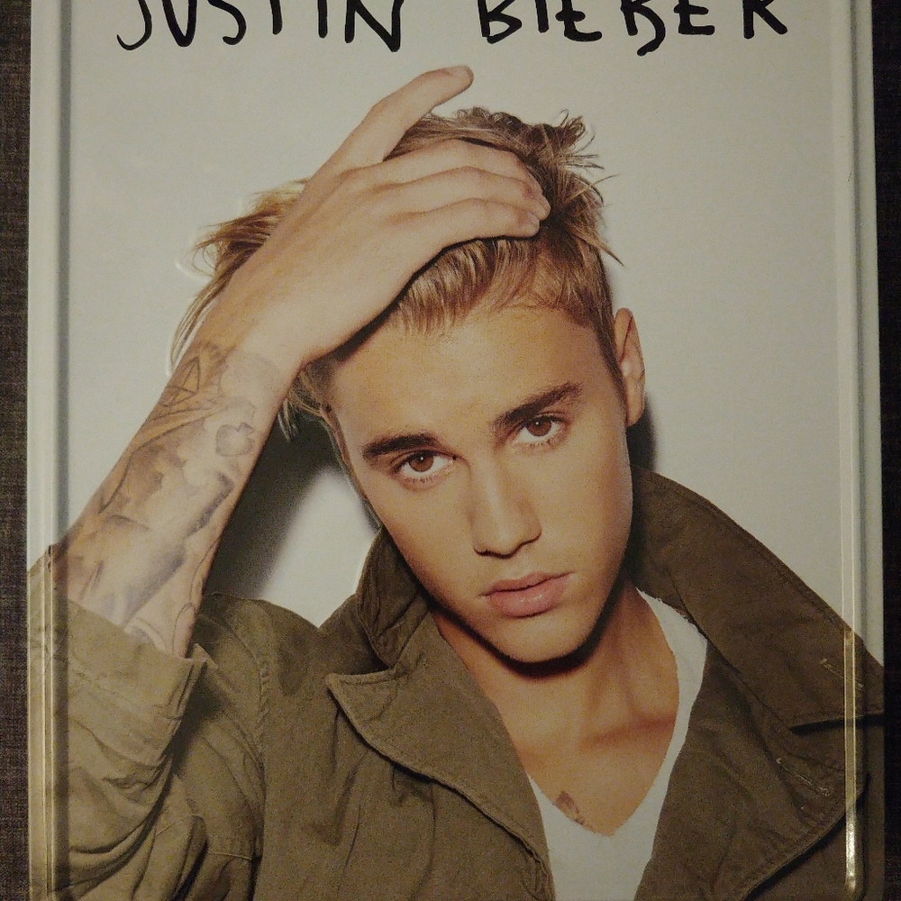 Official Justin Bieber Box Set/ Justin Bieber fans